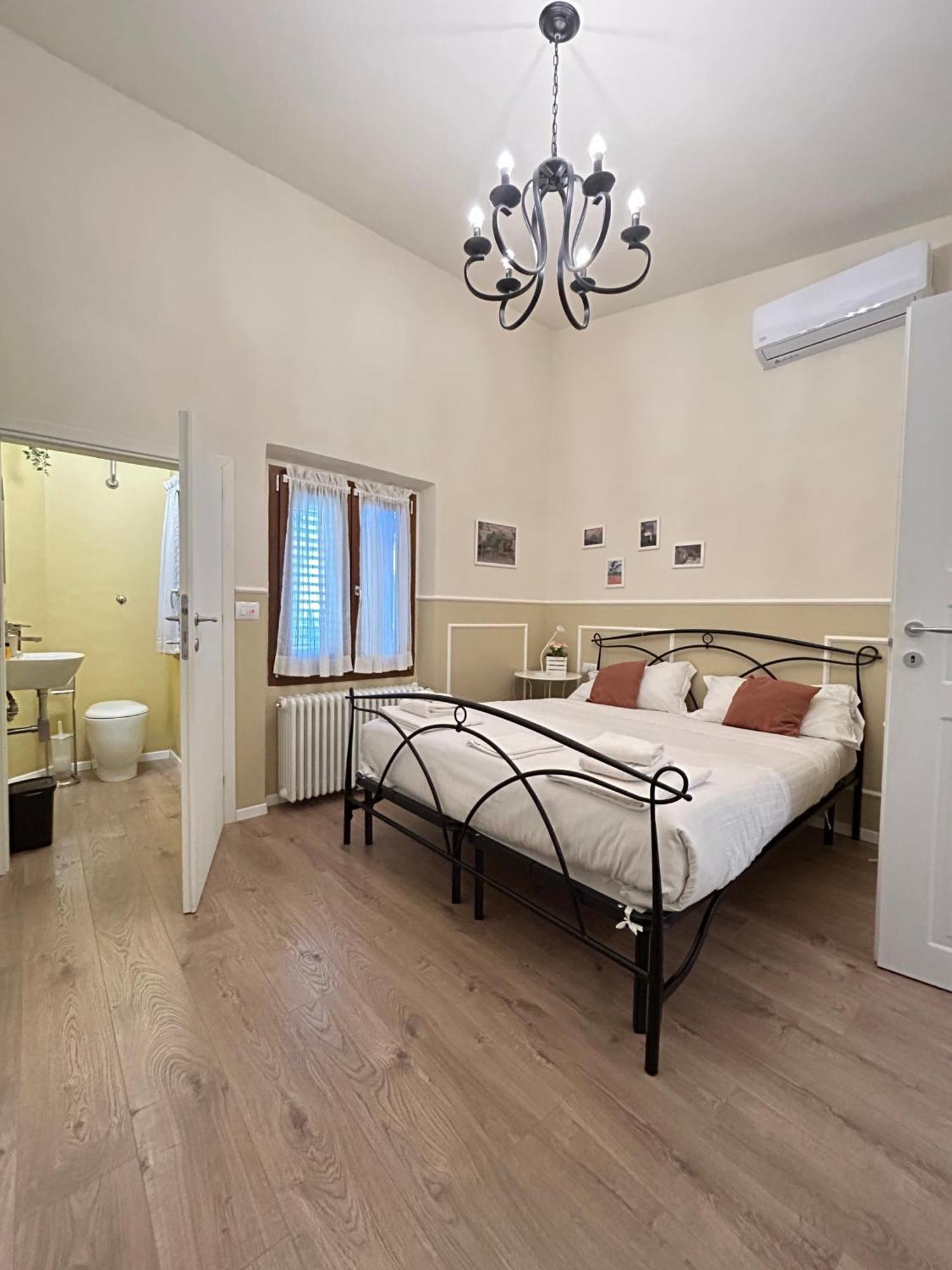 Santa Reparata Downtown Флоренция Екстериор снимка